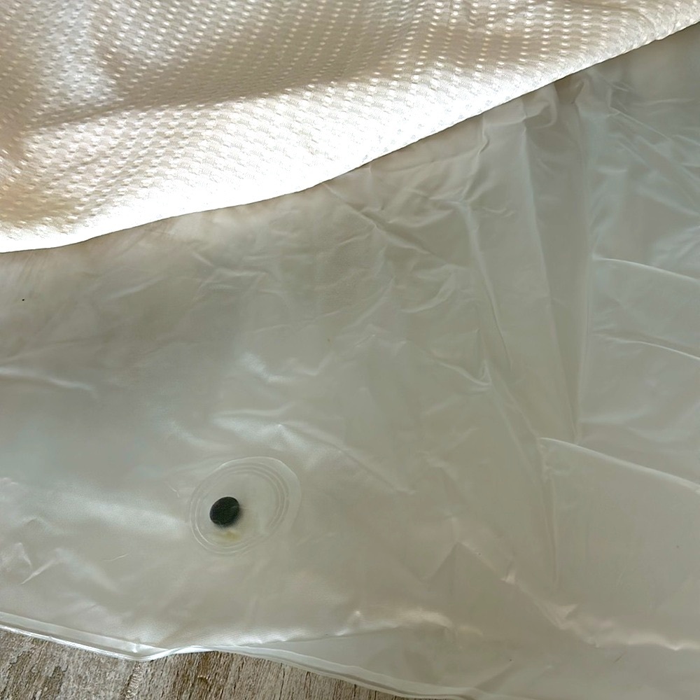 Lux Shower-Curtain Set - Picture 3 of 9